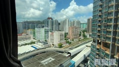珑门 2期 6座 中层 E室 屯门