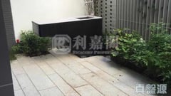 傲瀧 23座 中層 D室 西貢