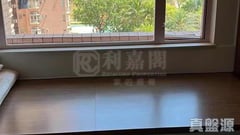 香港黄金海岸 3座 中层 E室 深井/青山公路